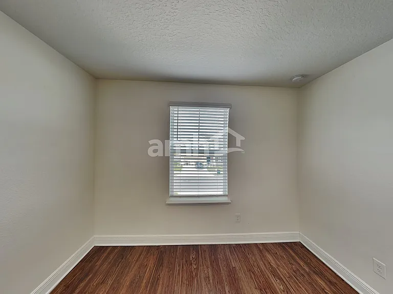 1099 Sky Lakes Dr — Photo 23
