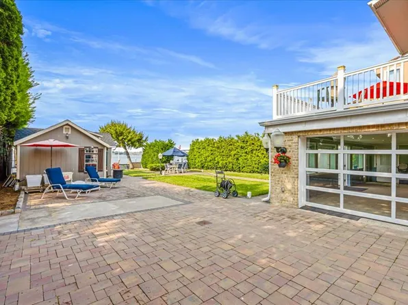 154-45 Riverside Drive image 29 of 38