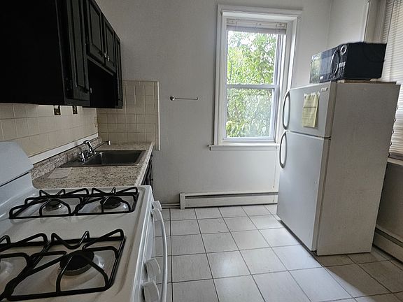 2nd image of 191 Wooster St #D3