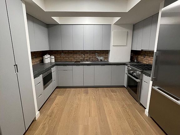 5th image of 111 E 88th St APT 8EF