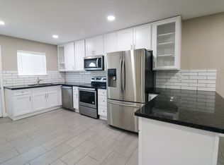 5 N Naco Way APT 4, Chandler, AZ 85225