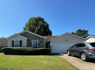 221 Autumn Lake Way, McDonough, GA 30253