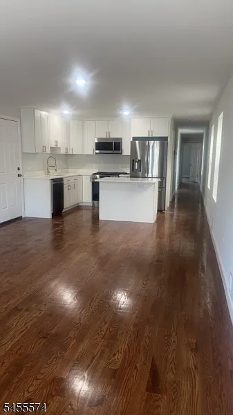 3 bed, 2.0 bath, $2,800 — Photo 4