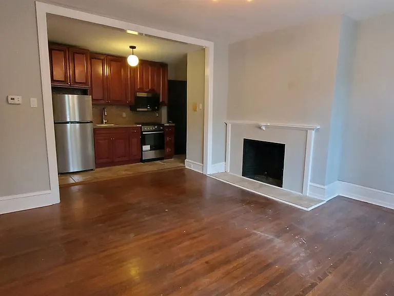 4537 Spruce St #A2 — Photo 3