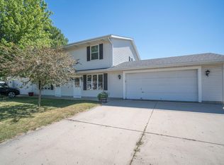 494 East Ave, Hartford, WI 53027
