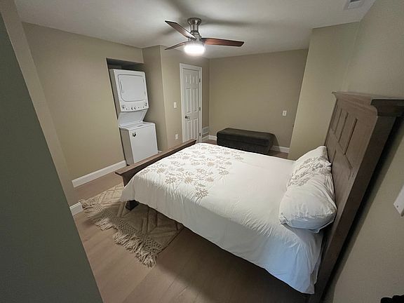 3rd image of 103 Meadow Creek Dr #1