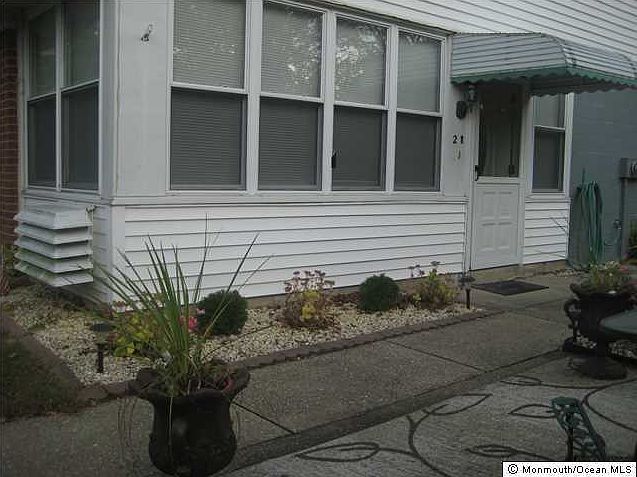 1st image of 12 Valley Stream Drive #B