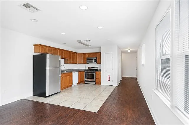 1554 Mandolin St — Photo 10