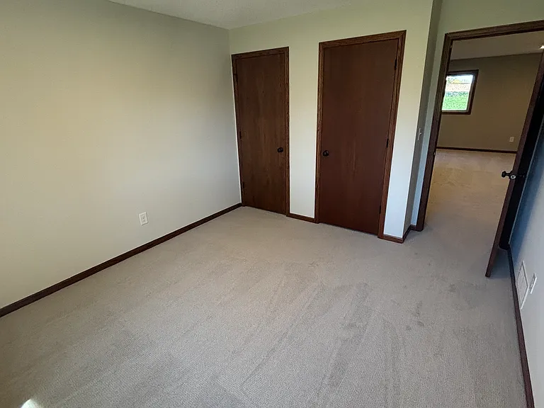 386 Greenway Dr — Photo 15