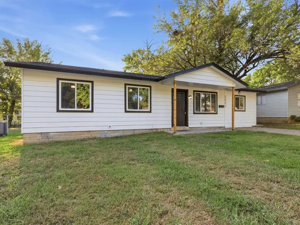 2332 S Poplar St, Sapulpa, OK 74066