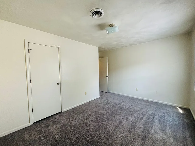 1407 Toms Creek Rd #14 — Photo 18