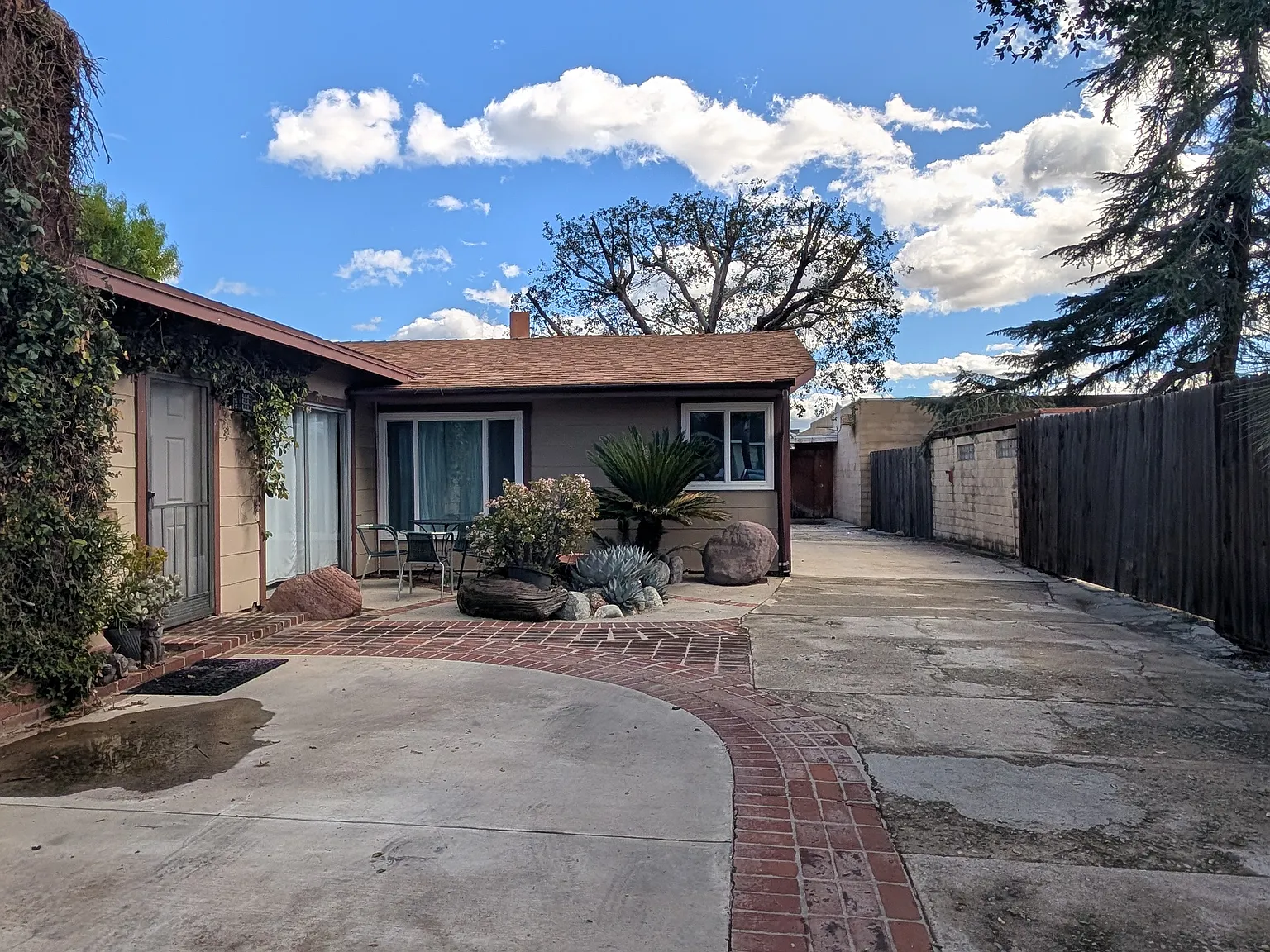 3 bed, 1585 sqft, $4,995 — Photo 3