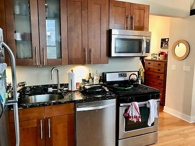 1st image of 1535 N Bosworth Ave APT 1