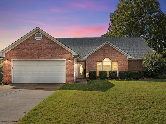 2nd image of 16 Gail Ct