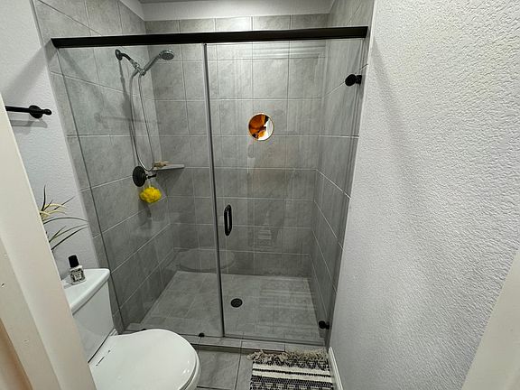 5th image of 3516 Red Deer Ln