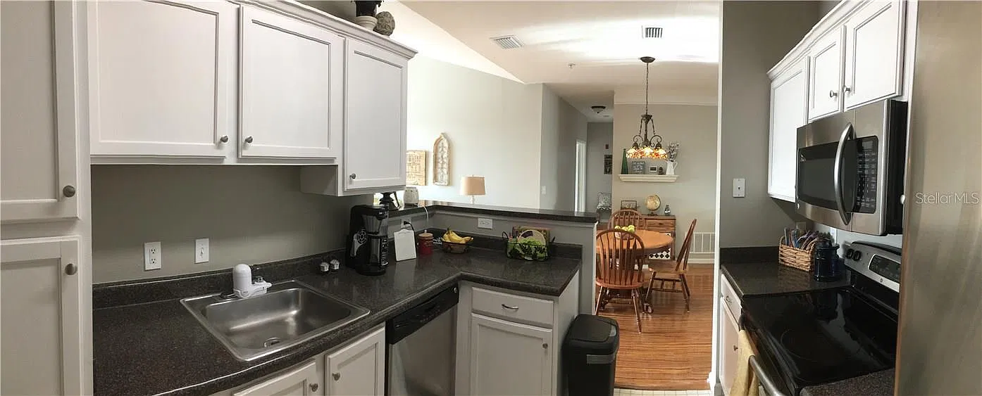 3 bed, 1288 sqft, $1,700 — Photo 1