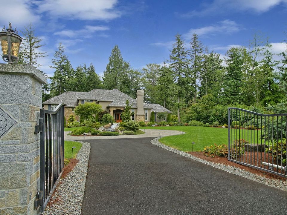 1st image of 8212 255th Ave NE