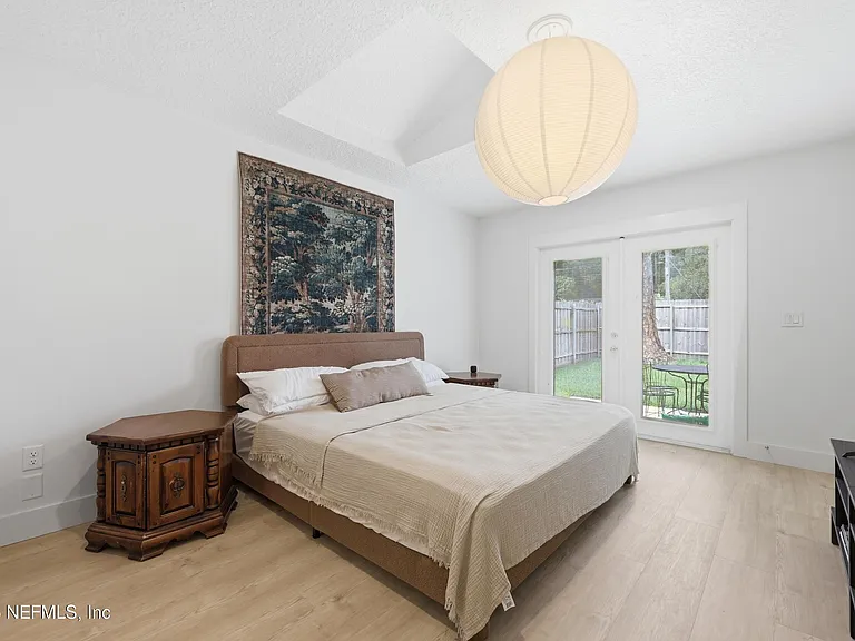 2304 Bethune Ave — Photo 3