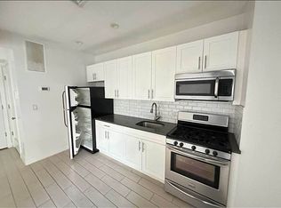 21-15 43rd St #1, Astoria, NY 11105