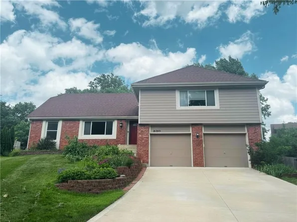 8203 Hauser Dr, Lenexa, KS 66215