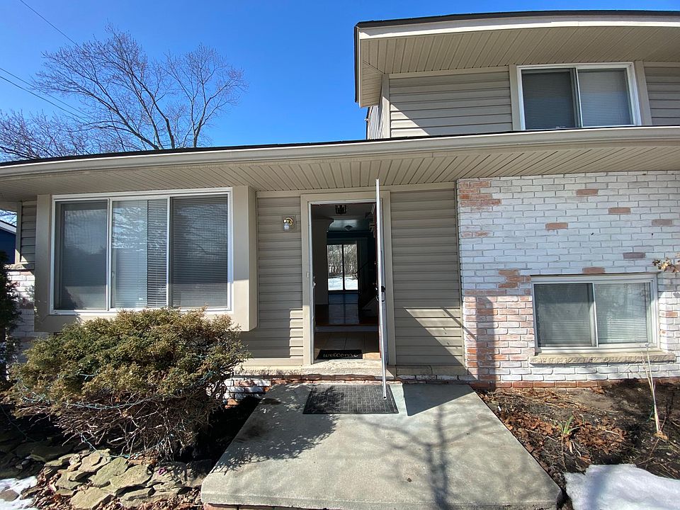 1st image of 2321 Binghamton Dr