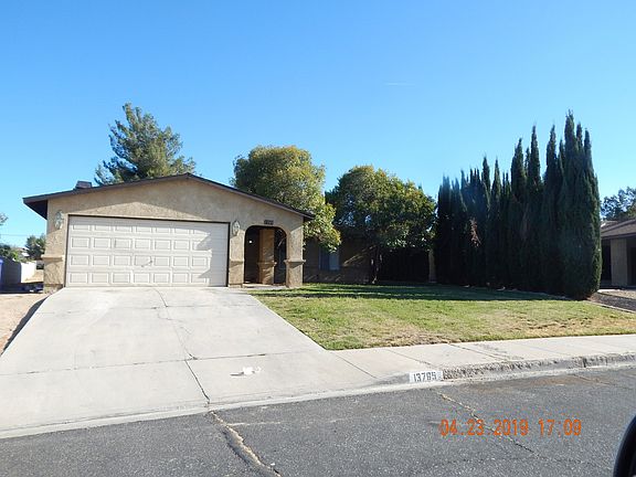 2nd image of 13765 Oakmont Dr