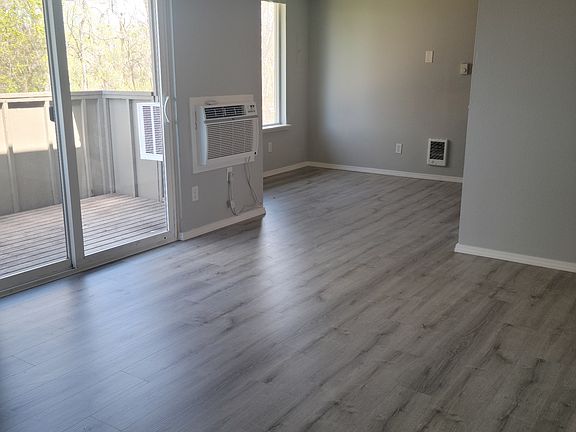 3rd image of 2705 W Lincoln Ave APT 306
