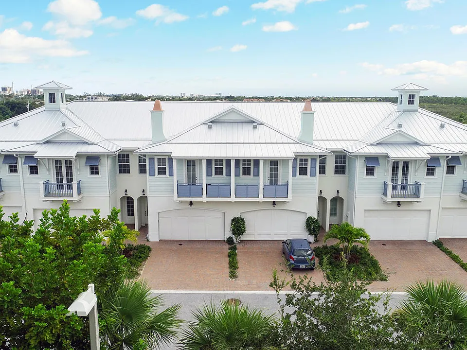 114 Ocean Breeze Dr