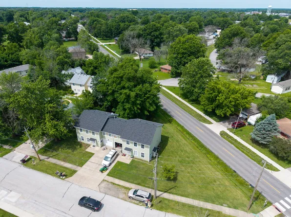 223-225 Elizabeth St, Hallsville, MO 65255