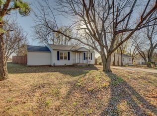 200 W 44th St, Sand Springs, OK 74063