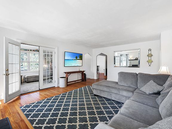 5th image of 22 Galloway Road