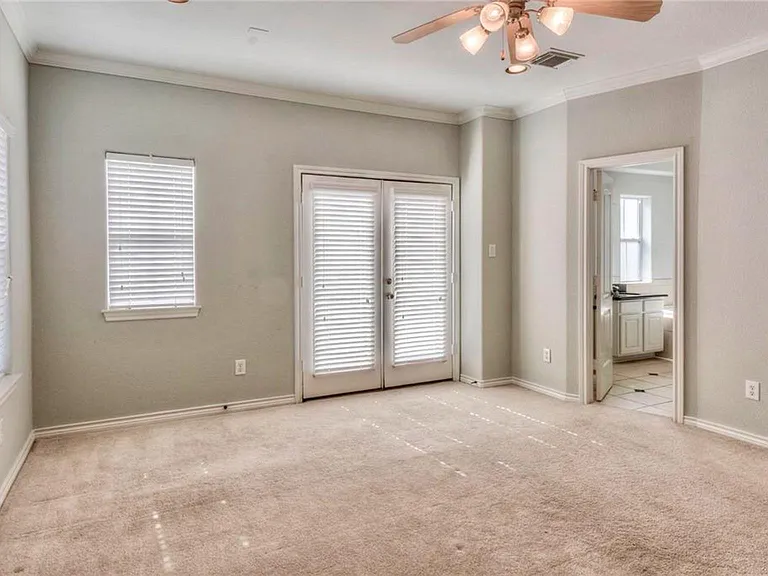 5415 Kansas St — Photo 5