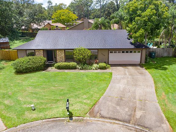 3rd image of 13160 Rivergate Trl W
