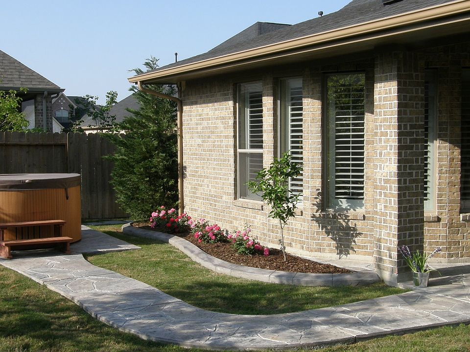 2nd image of 4518 Red Yucca Dr
