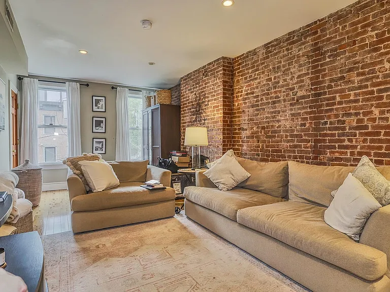 341 Park Ave #2 — Photo 4