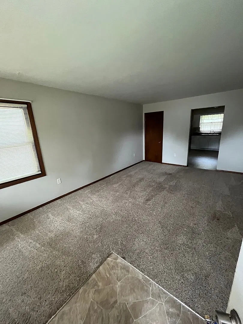 3 Bd 1.5 Ba Condo for rent in Cedar Falls, IA — Photo 2