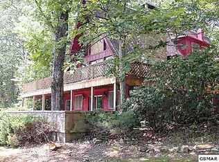 1411 S Baden Dr, Gatlinburg, TN 37738