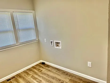 189 Lake Hamilton Dr #F — Photo 2