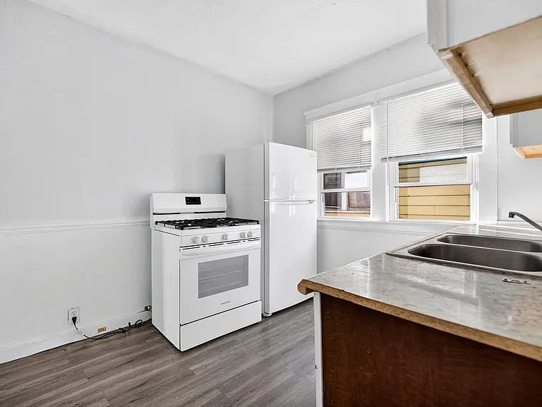2966 E 67th St #2 — Photo 7