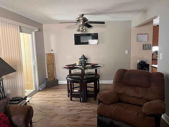 2nd image of 29328 Park St