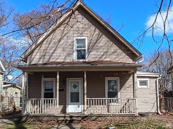 1926 Leer St, South Bend, IN 46613