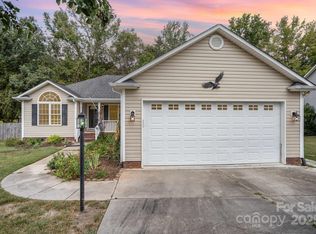1665 Red Bird Cir, Concord, NC 28025