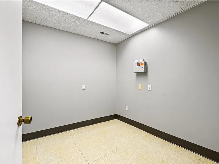 502 W Central Ave #1 — Photo 9