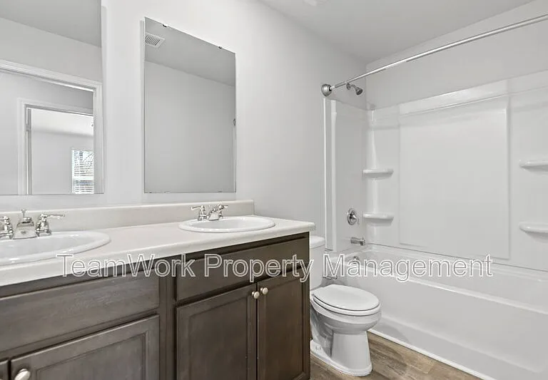 163 Rosefield Ct — Photo 21