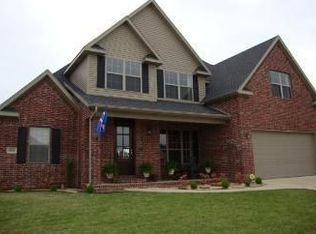 1802 S Cherry Hills Dr, Fayetteville, AR 72701