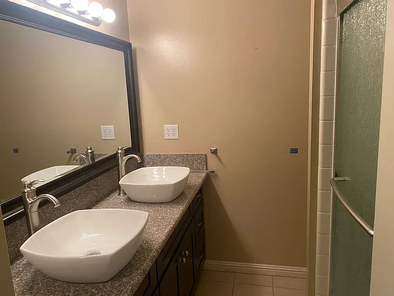 3016 El Camino Ave — Photo 16