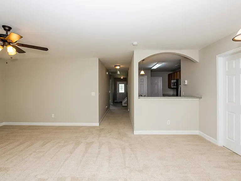 958 Ramsgate Dr SW — Photo 6