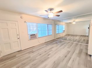12122 Hoffman St #3, Studio City, CA 91604
