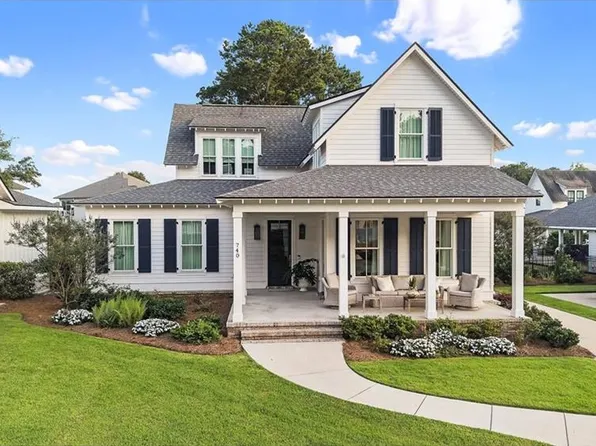740 Boundary Dr, Fairhope, AL 36532