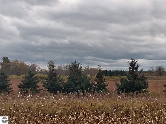 5th image of 0 E Huron Rd